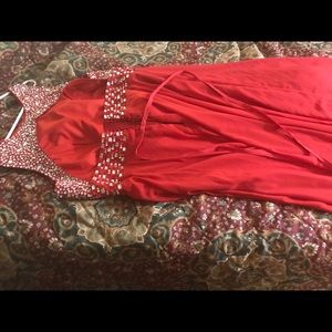 Bridesmaids dress worn only once!! Beautiful dress